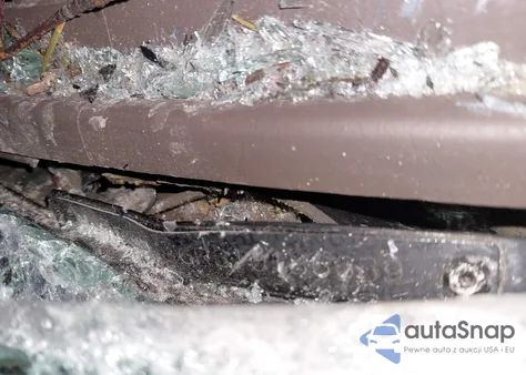 2001 Toyota 4Runner Sr5 V6 z USA, uszkodzony, nr VIN JT3GN86R310186689